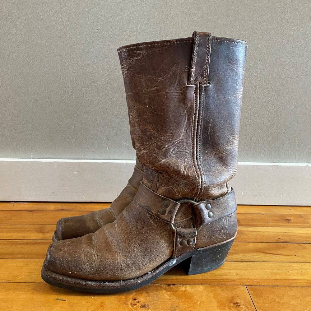 Frye 8.5M mid calf brown leather harness boots square toe 77300 distressed